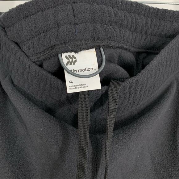 All In Motion Black Joggers Men's Size XL NWT - Picture 2 of 8